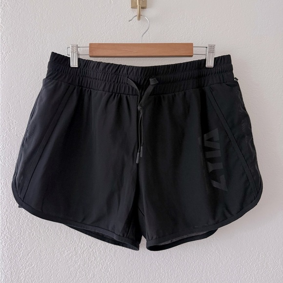 Zyia active high waisted black mesh shorts size L - Picture 3 of 11